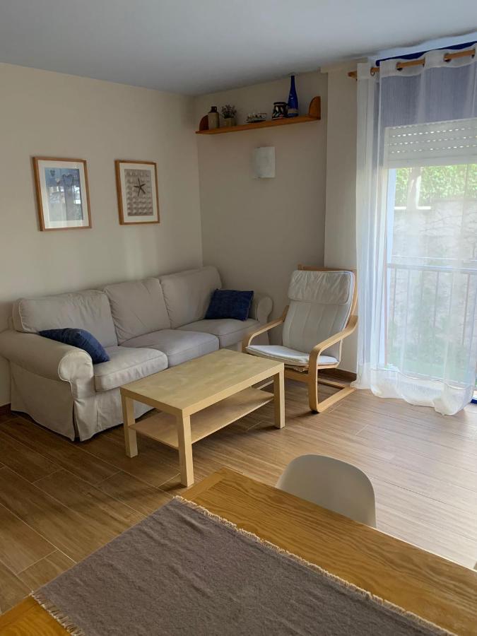 Cosy Apartment In L Escala, 7 Mins Walk To The Closest Beach, Riells L' Escala Exterior foto